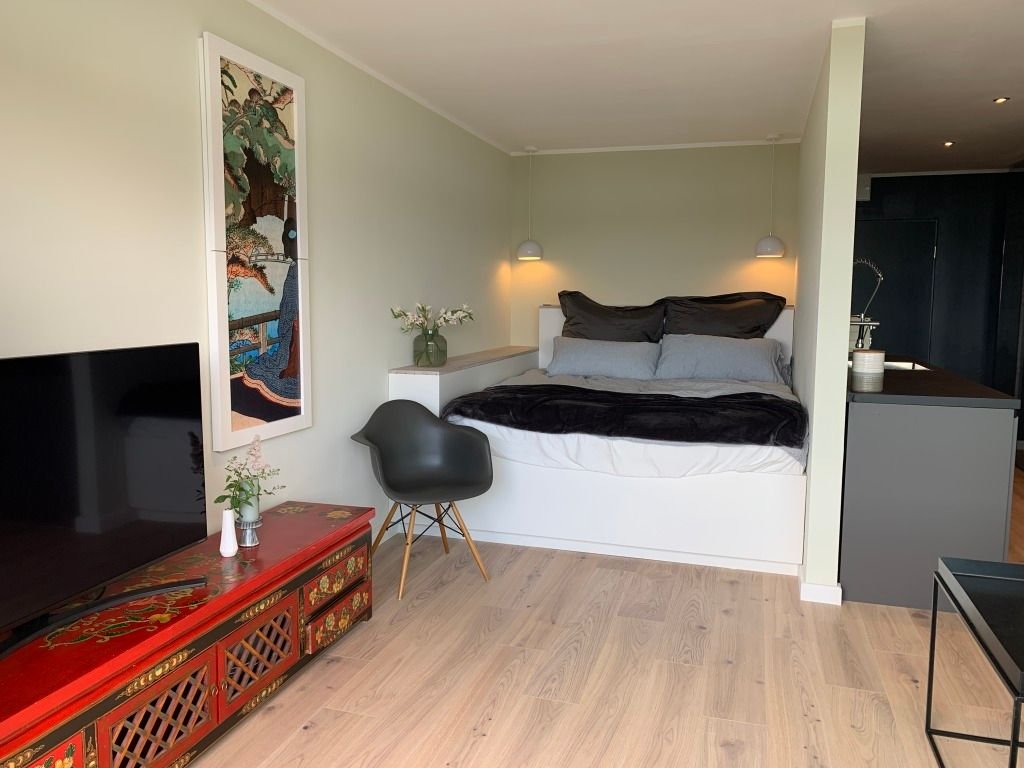 Wohnung zur Miete Wohnen auf Zeit 1.550 € 1 Zimmer 34 m²<br/>Wohnfläche 15.04.2025<br/>Verfügbarkeit Julius-Brecht-Straße Osdorf Hamburg 22609