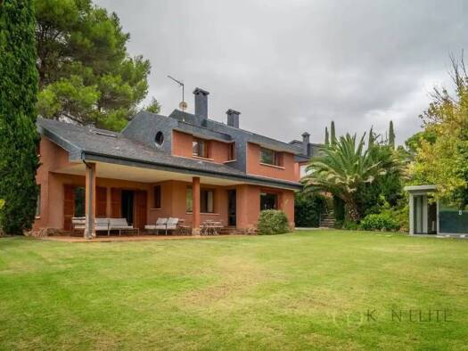 Chalet zur Miete 4.500 € 5 Zimmer 330 m² Calle Algete Algete 28120