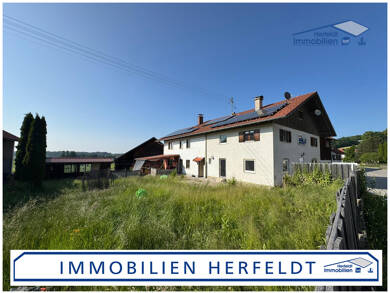 Mehrfamilienhaus zum Kauf als Kapitalanlage geeignet 599.000 € 13 Zimmer 314 m² 860 m² Grundstück Lauterbach Steingaden 86989