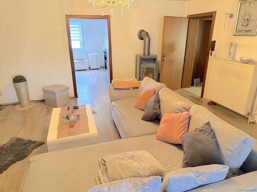 Einfamilienhaus zum Kauf 185.000 € 6 Zimmer 168 m² 1.468 m² Grundstück frei ab sofort Püttlingen 66346