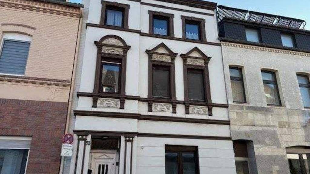 Reihenmittelhaus zum Kauf 330.000 € 6 Zimmer 133 m² 150 m² Grundstück Alt-Homberg Duisburg 47198