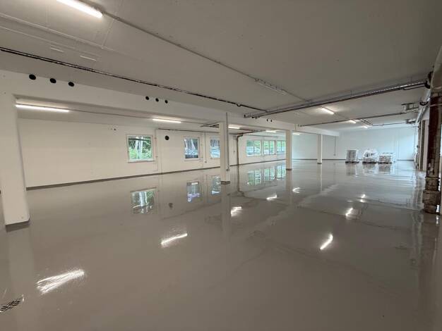 Lagerhalle zur Miete 8,50 € 1.275 m² Lagerfläche teilbar ab 300 m² Hamburg 22453