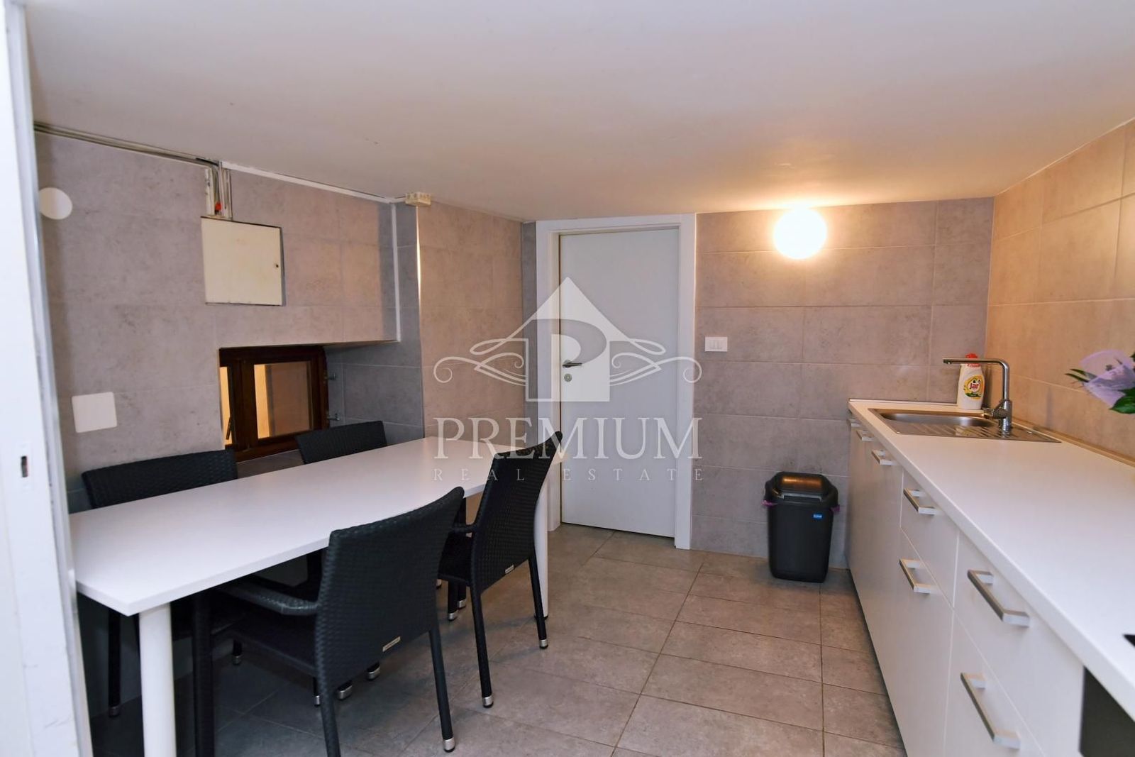 Wohnung zur Miete 4.000 € 4 Zimmer 104 m²<br/>Wohnfläche Opatija center