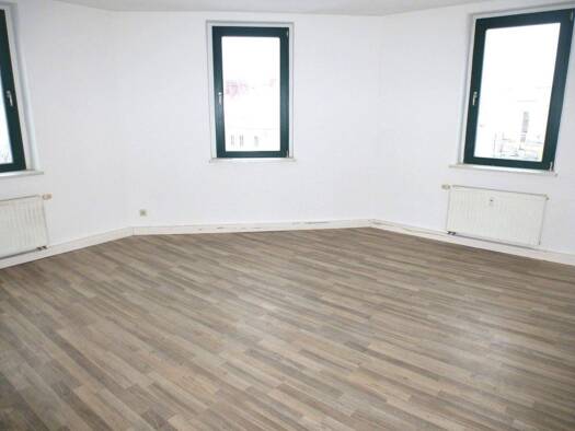 Wohnung zur Miete 329 € 3 Zimmer 63,8 m² 4. Geschoss frei ab sofort Jahnstraße 37 Lutherviertel Chemnitz 09126