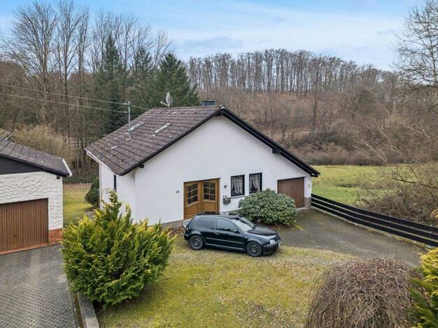 Einfamilienhaus zum Kauf 249.000 € 4 Zimmer 107 m² 1.660 m² Grundstück Blankenrath 56865