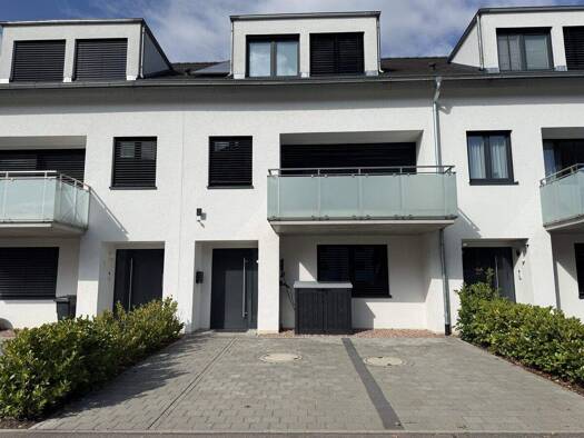 Reihenmittelhaus zum Kauf 695.000 € 5 Zimmer 150,6 m² 149 m² Grundstück frei ab 01.01.2026 Haagen Lörrach 79541