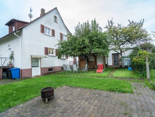 Einfamilienhaus zum Kauf 298.000 € 4 Zimmer 110 m² 973 m² Grundstück Erzingen Klettgau 79771