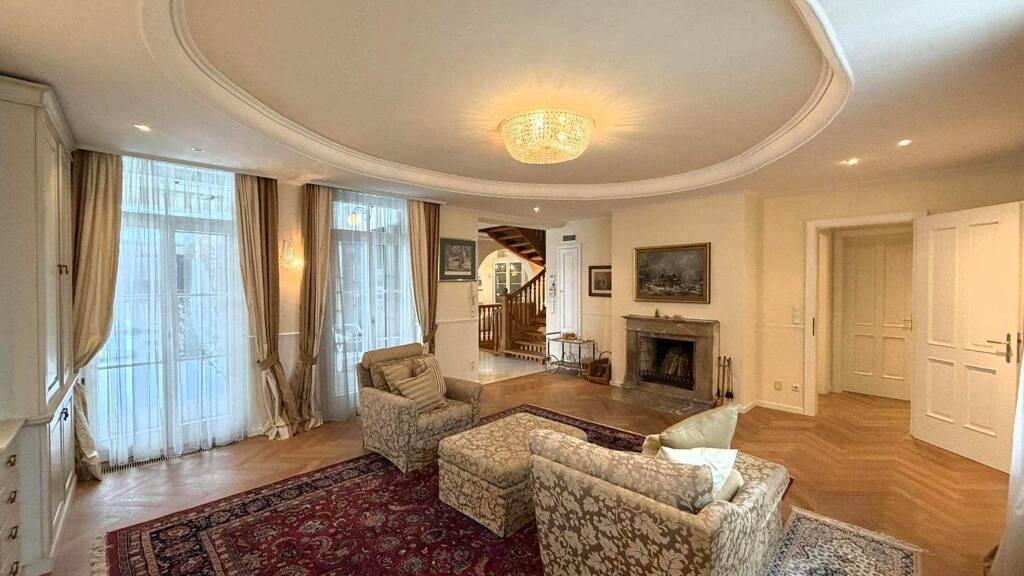 Einfamilienhaus zur Miete 4.500 € 7,5 Zimmer 409,5 m² 1.045 m² Grundstück frei ab 15.02.2026 Wien 1210