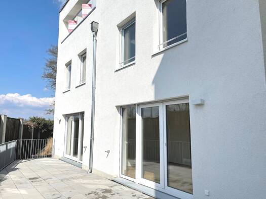 Doppelhaushälfte zur Miete 1.950 € 4 Zimmer 115,7 m² 113,5 m² Grundstück frei ab 01.10.2026 Hechtsheim Mainz 55129