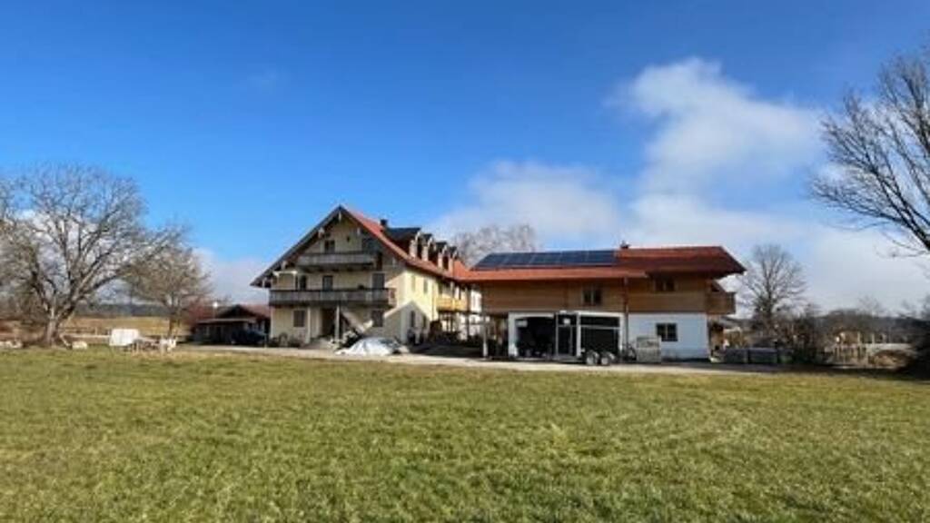 Mehrfamilienhaus zum Kauf 8 Zimmer 287 m² 798 m² Grundstück Marwang Grabenstätt 83355