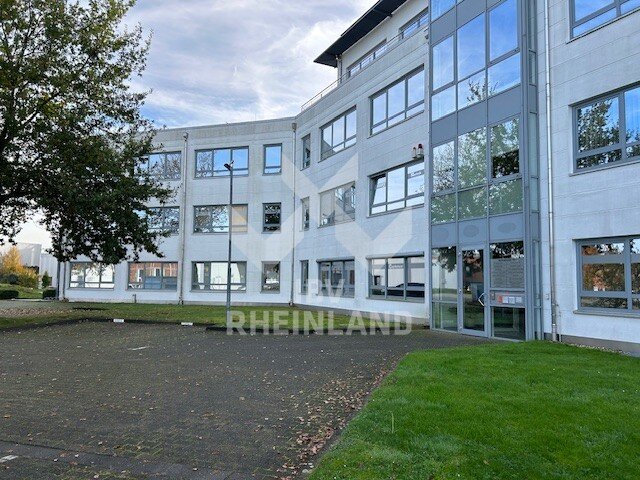 Büro-/Praxisfläche zur Miete 10,50 € 3 Zimmer 84 m²<br/>Bürofläche ab 24 m²<br/>Teilbarkeit Willich Willich 47877