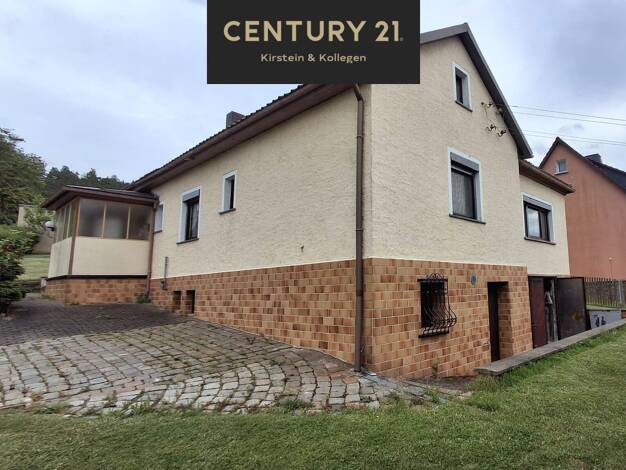 Einfamilienhaus zum Kauf 124.000 € 3 Zimmer 91,2 m² 1.102 m² Grundstück frei ab sofort Berga Berga/Elster 07980