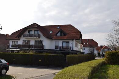 Wohnung zur Miete 240 € 1 Zimmer 25,3 m² Dachgeschoss, 2. Geschoss frei ab 01.08.2025 Seifersdorf Wachau 01454