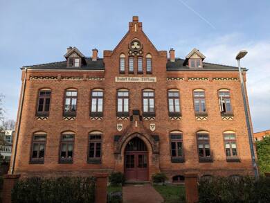Mehrfamilienhaus zum Kauf 870.000 € 460 m² 1.051 m² Grundstück Wismar-Süd Wismar 23970