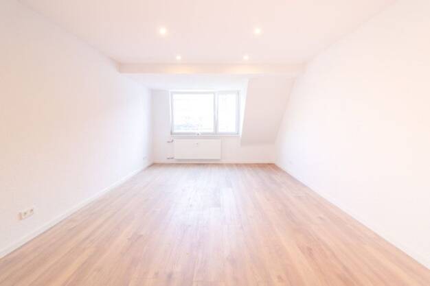 Wohnung zur Miete 548 € 1 Zimmer 33,2 m² 2. Geschoss frei ab 01.07.2025 Sebastianstraße 93a Niehl Köln-Niehl 50735