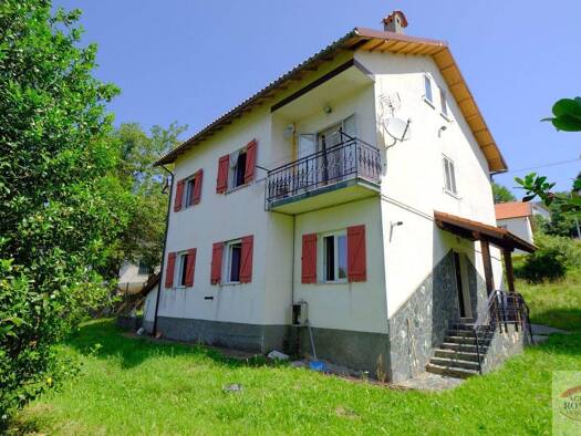 Haus zum Kauf 98.000 € 4 Zimmer 420 m² Grundstück frei ab sofort Vara Superiore 17048