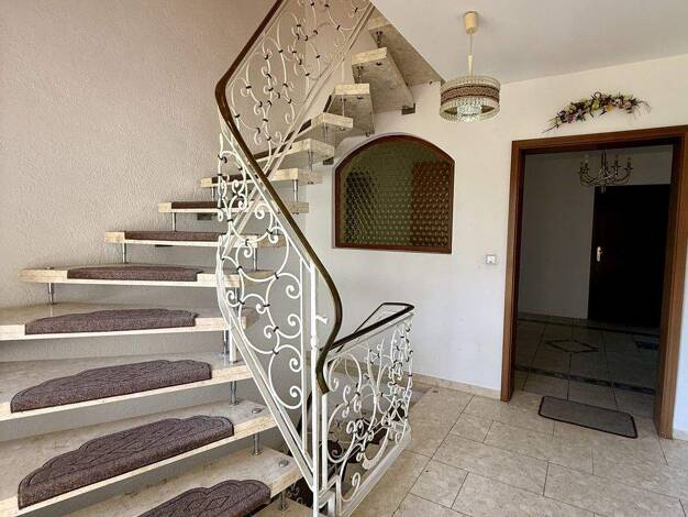 Mehrfamilienhaus zum Kauf 480.000 € 8 Zimmer 235 m² 900 m² Grundstück Burgheim 86666