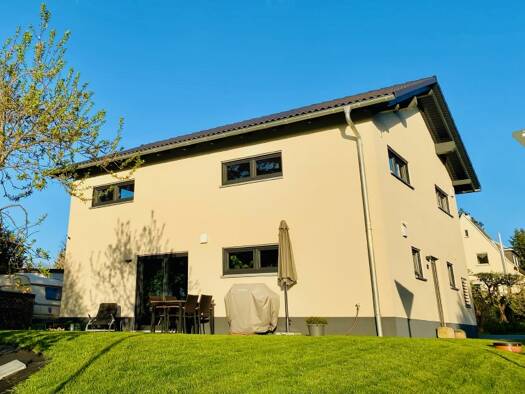 Einfamilienhaus zum Kauf provisionsfrei 399.900 € 4 Zimmer 121 m² 979 m² Grundstück Leukersdorf Jahnsdorf 09387