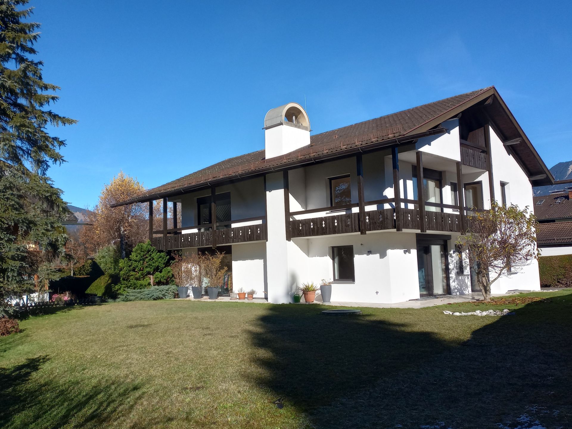 Mehrfamilienhaus zum Kauf 2.985.000 € 9 Zimmer 309 m²<br/>Wohnfläche 1.007 m²<br/>Grundstück Garmisch Garmisch-Partenkirchen 82467