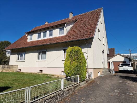 Einfamilienhaus zum Kauf 254.250 € 10 Zimmer 192,5 m² 666 m² Grundstück frei ab sofort Goethestraße 10 Laiz Sigmaringen 72488