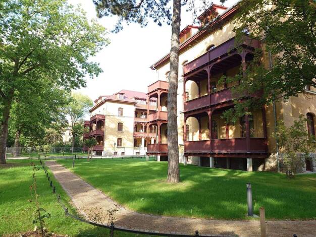 Wohnung zur Miete 2.780 € 6 Zimmer 240 m² 3 Geschosse frei ab sofort Probstheida Leipzig 04289