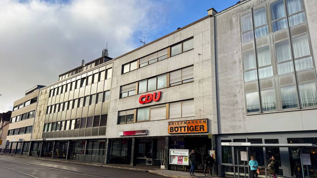 Haus zum Kauf 25 Zimmer 205 m² 278 m² Grundstück Aalen 73430