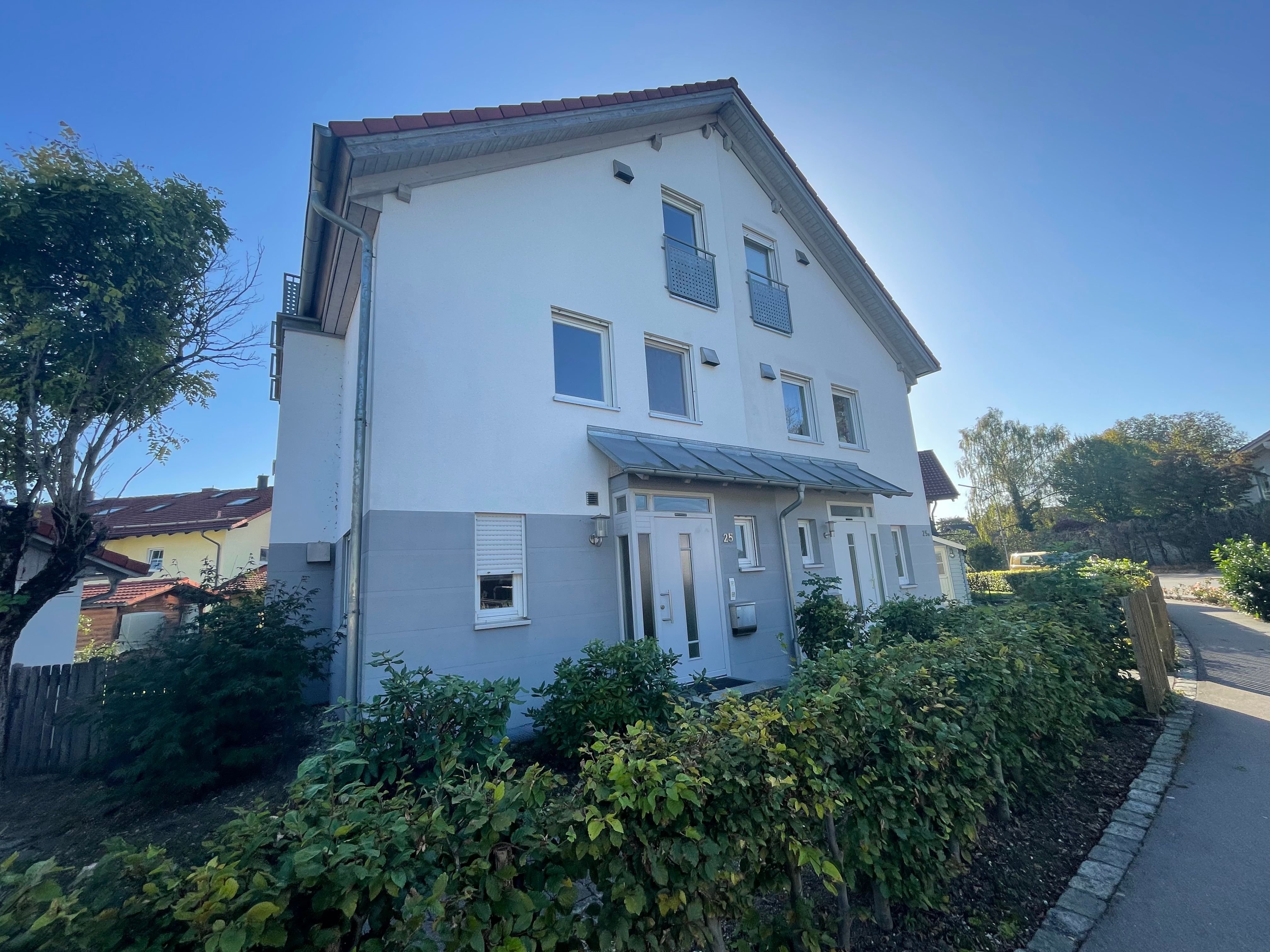 Doppelhaushälfte zum Kauf 847.000 € 5 Zimmer 140,4 m²<br/>Wohnfläche 312 m²<br/>Grundstück Bad Aibling 83043