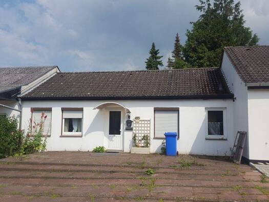 Wohnung zur Miete 520 € 3 Zimmer 74 m² Ziegeleistraße 25a Langen Geestland 27607