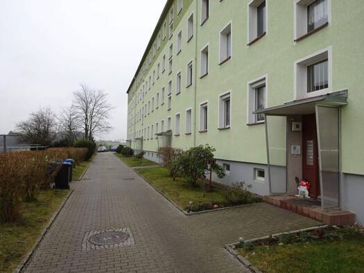 Wohnung zum Kauf 35.000 € 3 Zimmer 62 m² 1. Geschoss Ernst-Thälmann- Straße 8-14 Neumark 08496