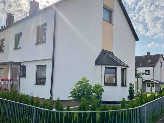 Reihenhaus zum Kauf provisionsfrei 565.000 € 5 Zimmer 140 m² 299 m² Grundstück St Leonhard Weiterer Innenstadtgürtel West / Nord / Ost 90439