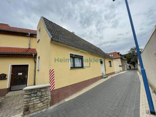 Reihenendhaus zum Kauf 69.000 € 3 Zimmer 85 m² 136 m² Grundstück Calbe 39240