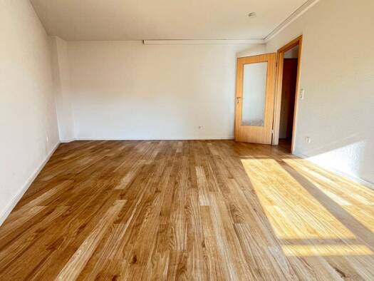 Wohnung zur Miete 463 € 2 Zimmer 38,6 m² 4. Geschoss Wolfgang-Heinze-Straße 55 Connewitz Süd 04277