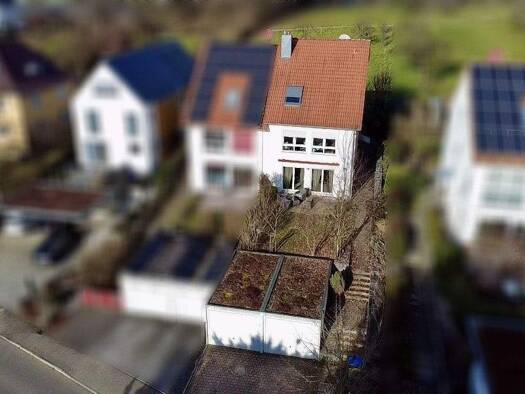 Doppelhaushälfte zum Kauf 755.000 € 6,5 Zimmer 156 m² 400 m² Grundstück Nürtingen 72622