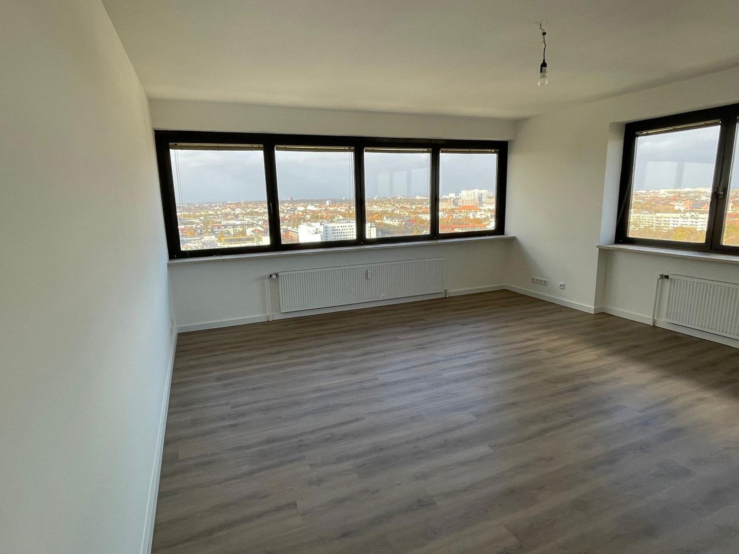 Wohnung zur Miete 1.660 € 2 Zimmer 63 m²<br/>Wohnfläche Hamburger Straße 3 Barmbek - Süd Hamburg 22083