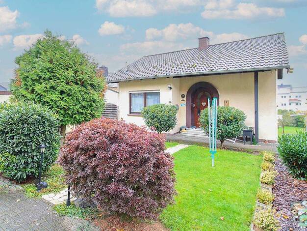 Sonstiges zum Kauf als Kapitalanlage geeignet 229.000 € 4 Zimmer 123 m² 725,2 m² Grundstück Ehringshausen 35630