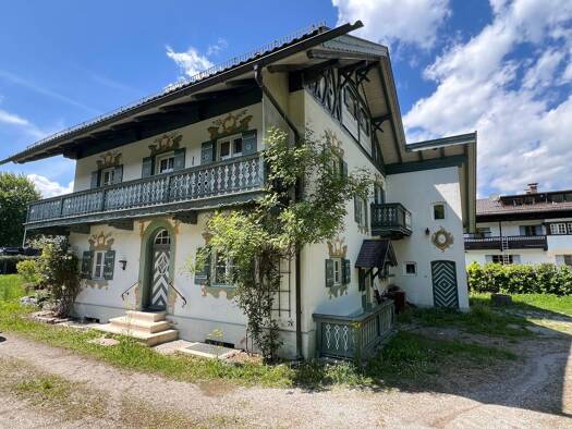 Villa zum Kauf 1.490.000 € 8 Zimmer 231 m² 926 m² Grundstück frei ab sofort Partenkirchen Garmisch-Partenkirchen 82467