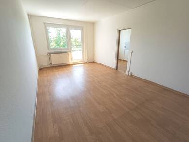 Wohnung zur Miete 328 € 3 Zimmer 70 m² 2. Geschoss frei ab sofort Schlesische Straße 91 Königshufen Görlitz 02828