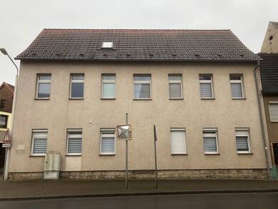 Wohnung zur Miete 250 € 2 Zimmer 50 m² Dachgeschoss, 2. Geschoss Florianstraße 1 Sandersleben Arnstein 06456