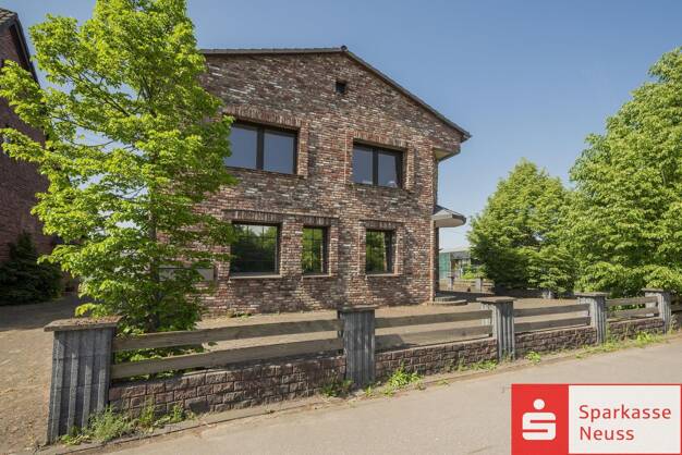 Einfamilienhaus zum Kauf 699.000 € 6 Zimmer 256 m² 1.380 m² Grundstück frei ab 01.10.2025 Stadt Zons Dormagen 41541