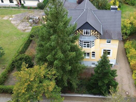 Villa zum Kauf 460.000 € 10 Zimmer 305 m² 1.492 m² Grundstück Seehausen Seehausen 39615