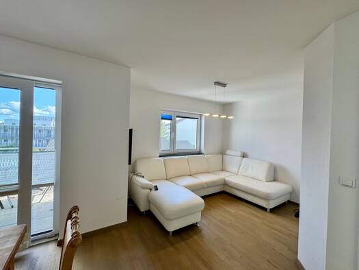 Wohnung zur Miete 860 € 3 Zimmer 82 m² Geschoss 2/2 frei ab sofort Bad Windsheim 91438