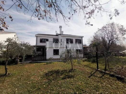 Haus zum Kauf 790.000 € 10 Zimmer 400 m² Njivice