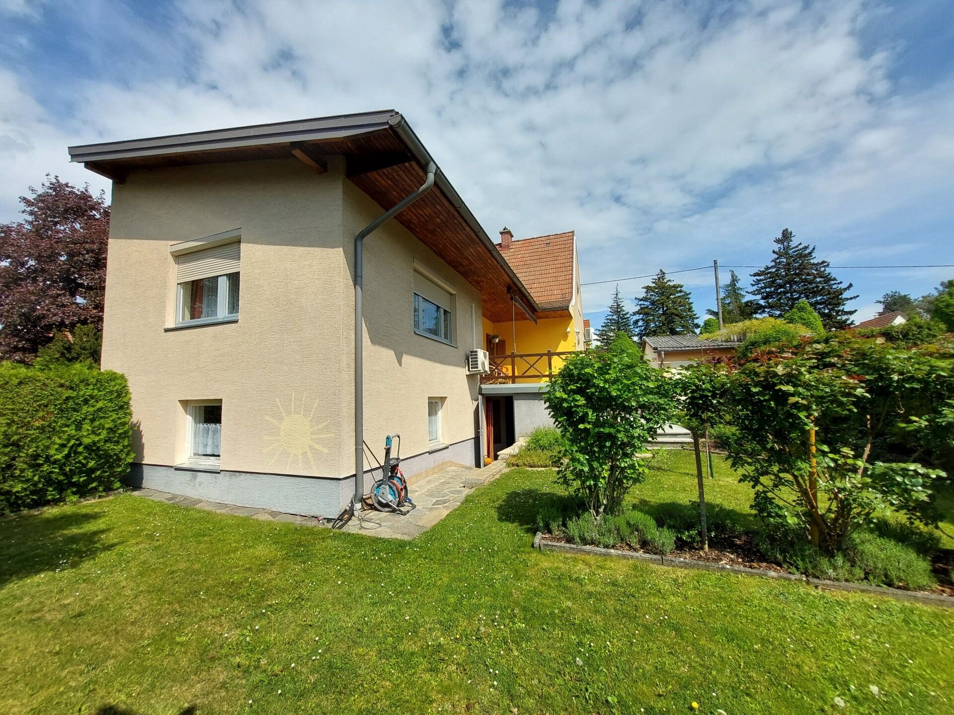 Einfamilienhaus zum Kauf 449.000 € 4 Zimmer 137 m²<br/>Wohnfläche 703 m²<br/>Grundstück Stockerau 2000