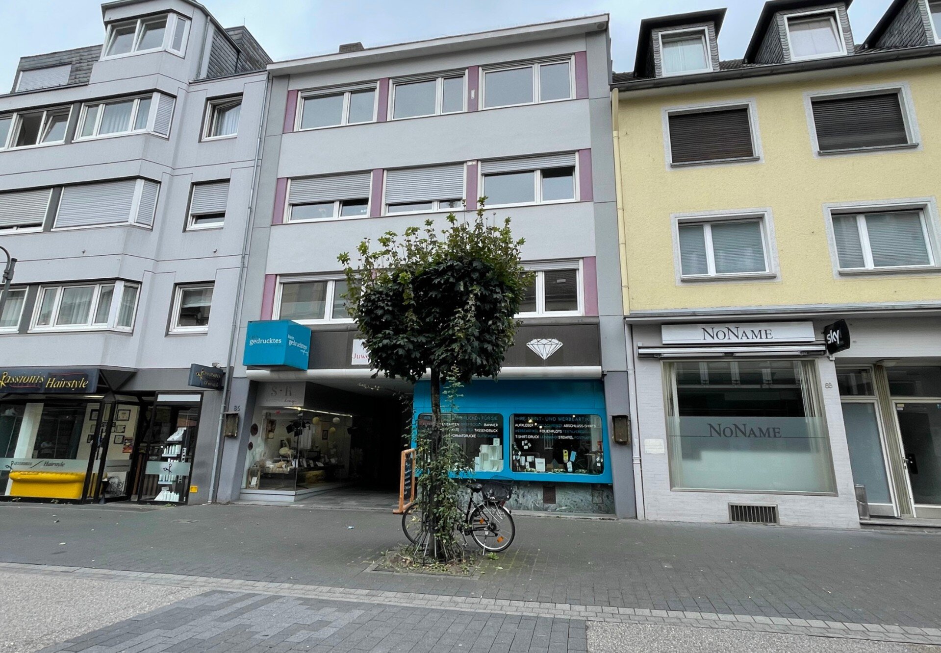 Mehrfamilienhaus zur Zwangsversteigerung 690.000 € 343 m²<br/>Wohnfläche 378 m²<br/>Grundstück Wahllokal 62 Siegburg 53721