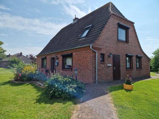 Einfamilienhaus zum Kauf 310.000 € 3 Zimmer 117,1 m² 1.270 m² Grundstück Nordstrand 25845