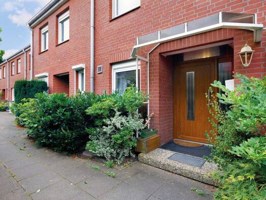 Reihenmittelhaus zum Kauf 399.000 € 4 Zimmer 104,6 m² 180,3 m² Grundstück frei ab sofort Halstenbek 25469