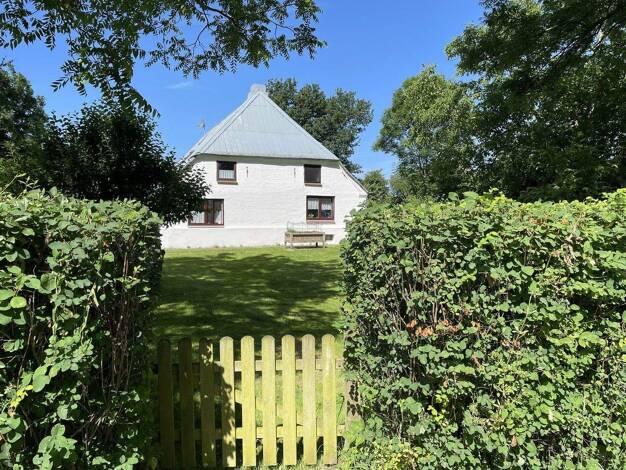 Einfamilienhaus zum Kauf provisionsfrei 398.000 € 7 Zimmer 222 m² 1.399 m² Grundstück Horst 11 Hennstedt 25779