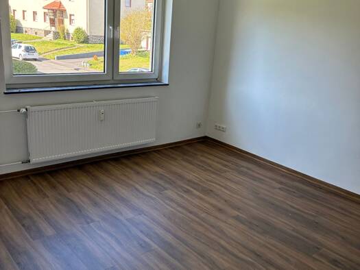 Wohnung zur Miete 355 € 2 Zimmer 44,7 m² 1. Geschoss frei ab 16.04.2026 Hainwiesenweg 5/7 Schlüchtern 36381