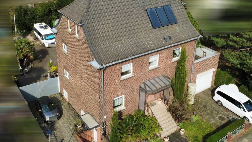 Einfamilienhaus zum Kauf 1.190.000 € 12 Zimmer 310 m² 1.349 m² Grundstück Wahn Köln 51147