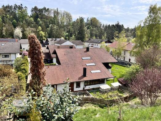 Einfamilienhaus zum Kauf 699.000 € 6,5 Zimmer 209 m² 860 m² Grundstück Kraiburg Kraiburg am Inn 84559